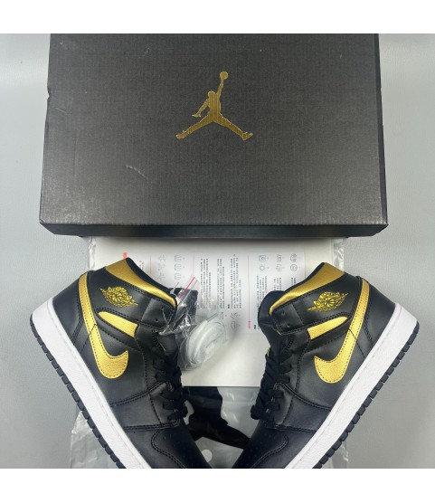 Jordan 1 - gold mid