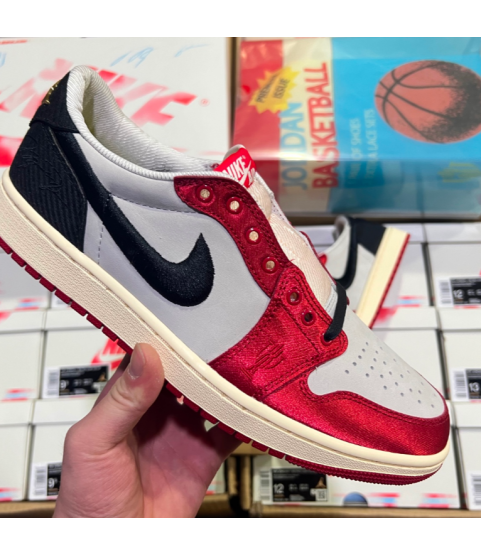 Trophy Room x Air Jordan 1 Low OG “Home”