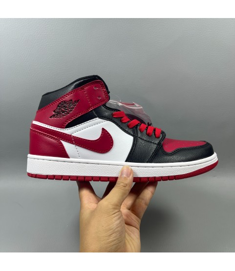 Jordan 1 deep red
