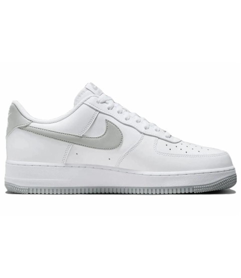 Nike Air Force 1 Low - 9.0