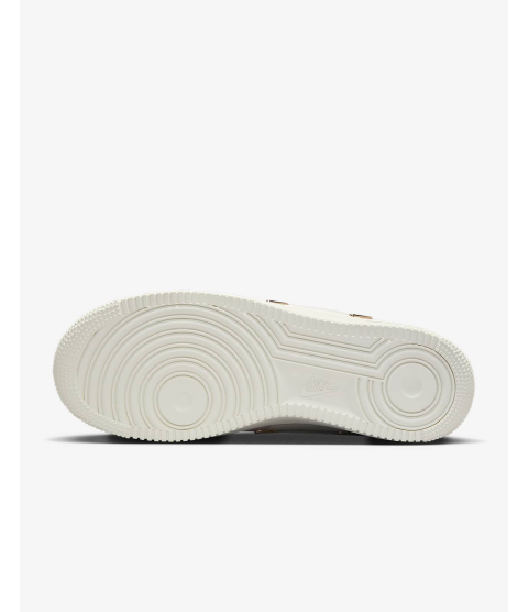 Nike Air Force 1 '07 LX - 10