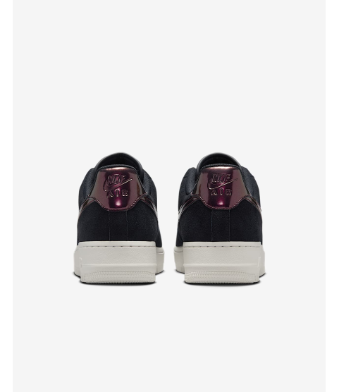 Nike Air Force 1 '07 SE - 12