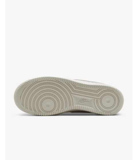Nike Air Force 1 '07 SE - 16