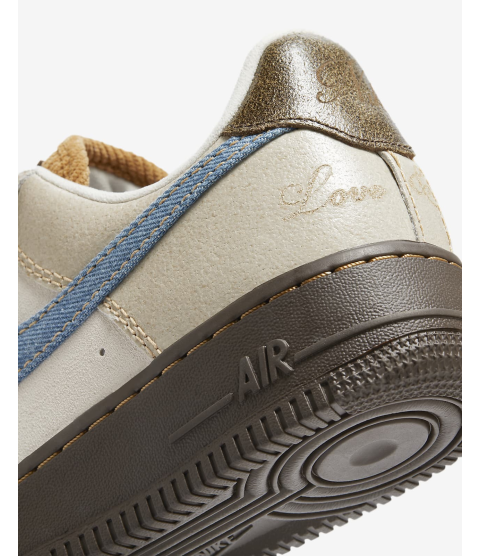 Nike Air Force 1 '07 LX - 28