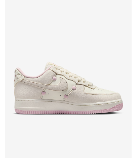 Nike Air Force 1 ’07 LX - 29
