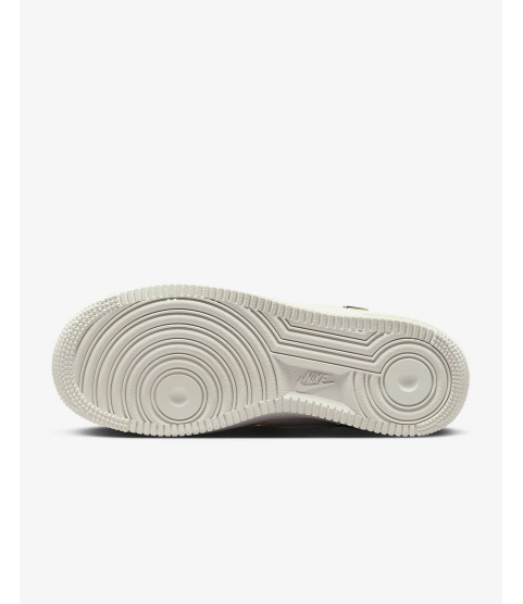 Nike Air Force 1 '07 LX - 31
