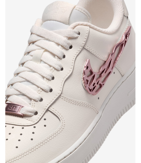 Nike Air Force 1 ’07 LX - 46