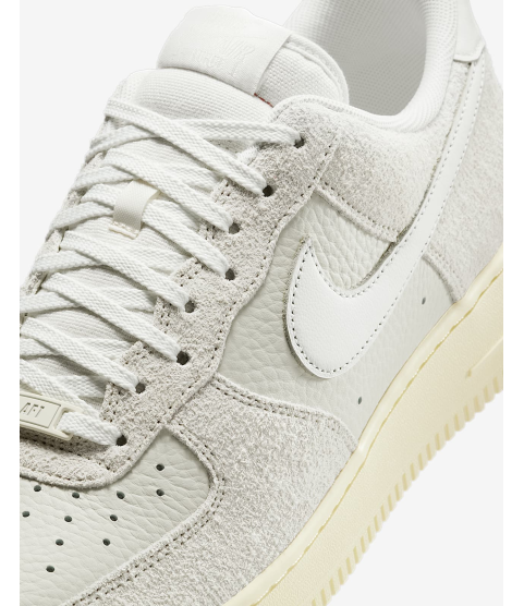 Nike Air Force 1 '07 LX - 16