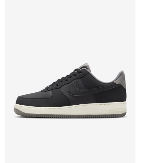 Nike Air Force 1 '07 LV8 - 31