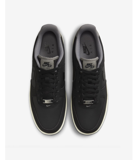 Nike Air Force 1 '07 LV8 - 31