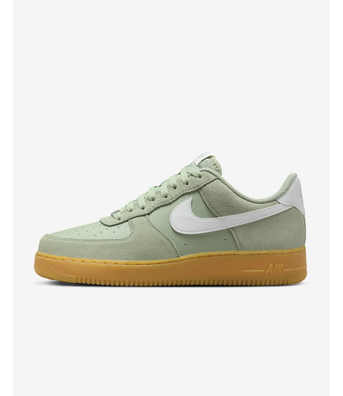 Nike Air Force 1 '07 LV8 - 32