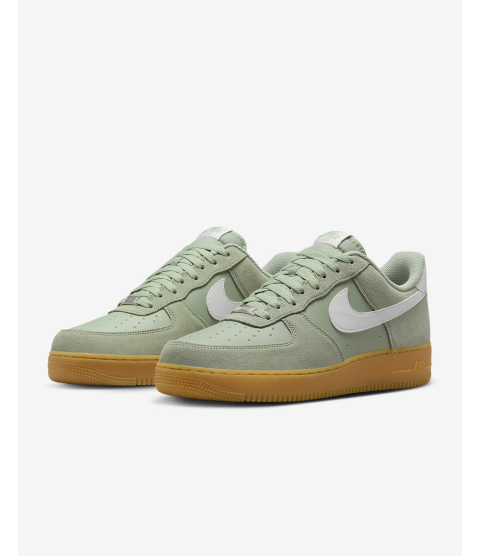 Nike Air Force 1 '07 LV8 - 32
