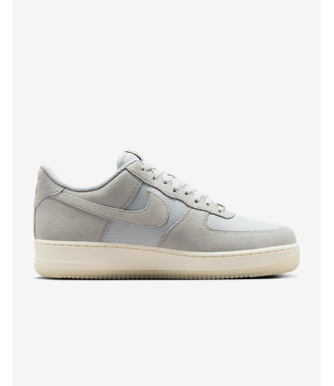 Nike Air Force 1 '07 LV8 - 39