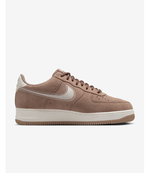Nike Air Force 1 '07 LV8 - 43