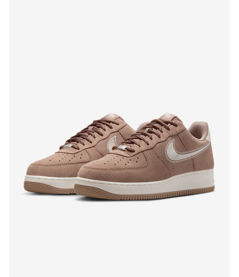 Nike Air Force 1 '07 LV8 - 43