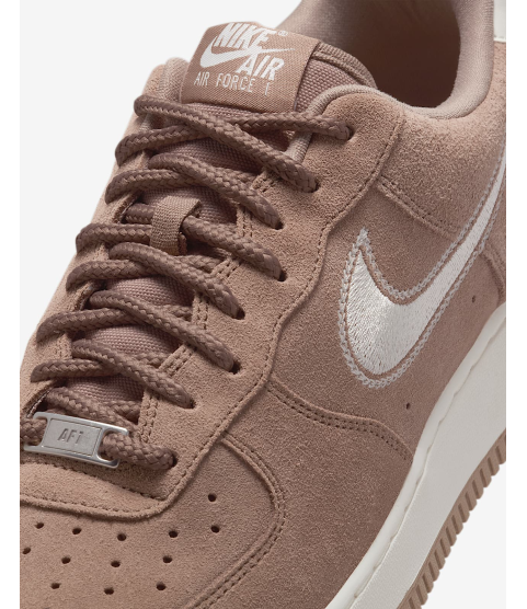 Nike Air Force 1 '07 LV8 - 43