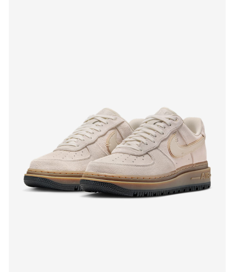 Nike Air Force 1 LX - 46