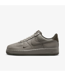Nike Air Force 1 '07 LV8 - 5