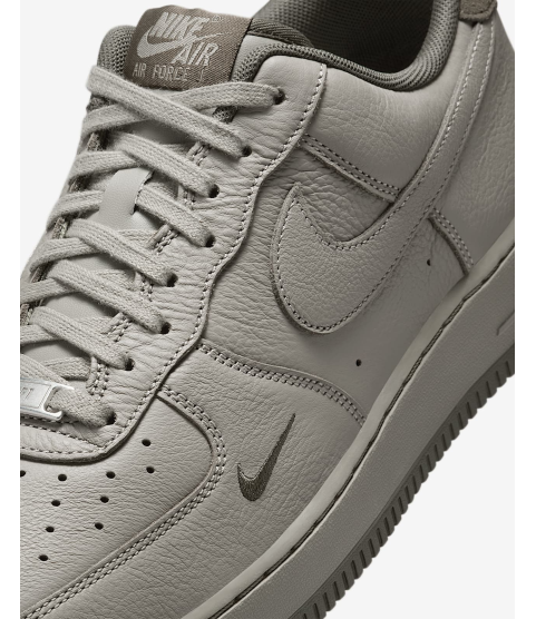 Nike Air Force 1 '07 LV8 - 5