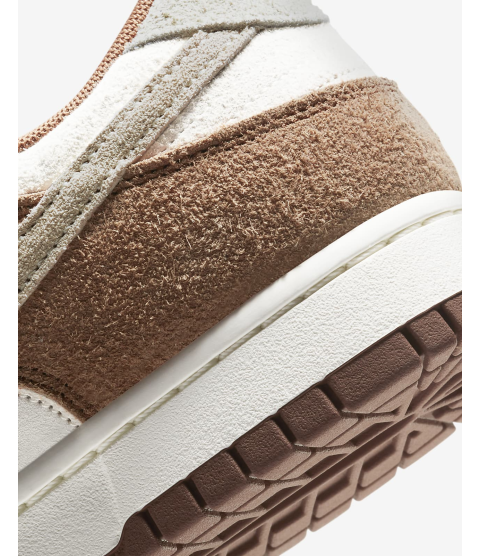 Nike Dunk Low Retro Premium - 110