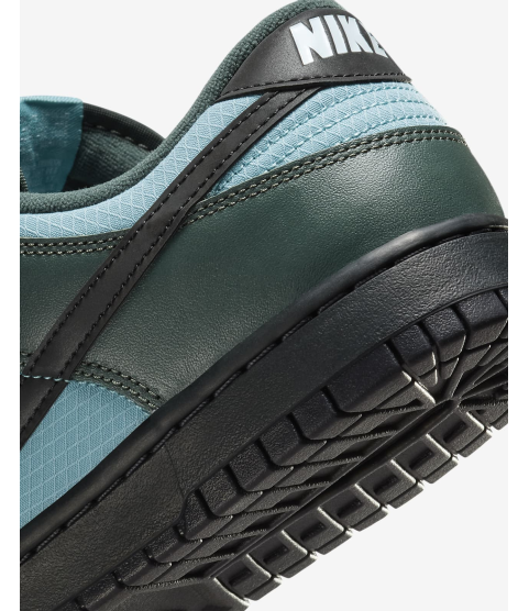 Nike Dunk Low Retro SE - 114