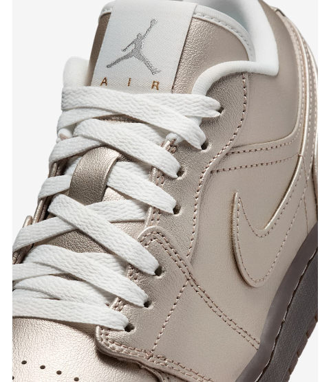 Air Jordan 1 Low SE - 10