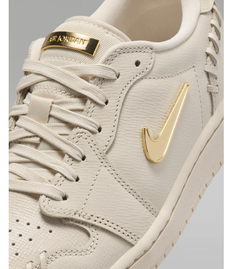 Air Jordan 1 Low Method of Make - 32