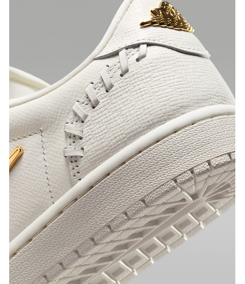 Air Jordan 1 Low Method of Make - 8