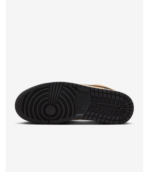 Air Jordan 1 Low SE - 21