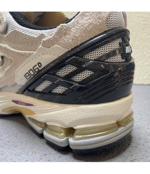 Кроссовки New Balance, белый и черный