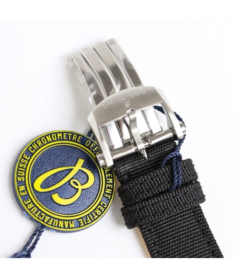 Часы Breitling Avenger спортивный стиль