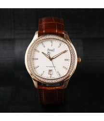 Часы Piaget с бриллиантами и полосками