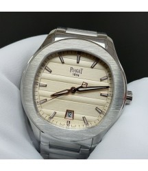 Часы Piaget с металлическим ремешком