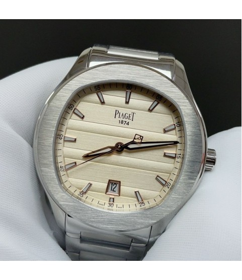 Часы Piaget с металлическим ремешком