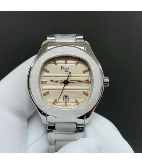 Часы Piaget с металлическим ремешком