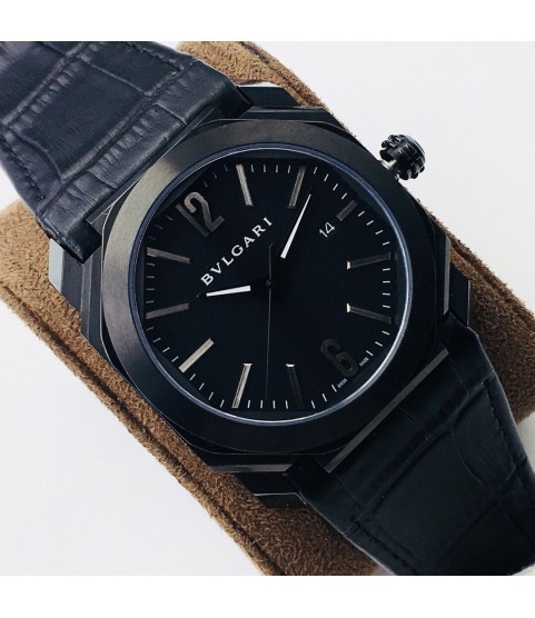 Часы BVLGARI Octo, черный циферблат