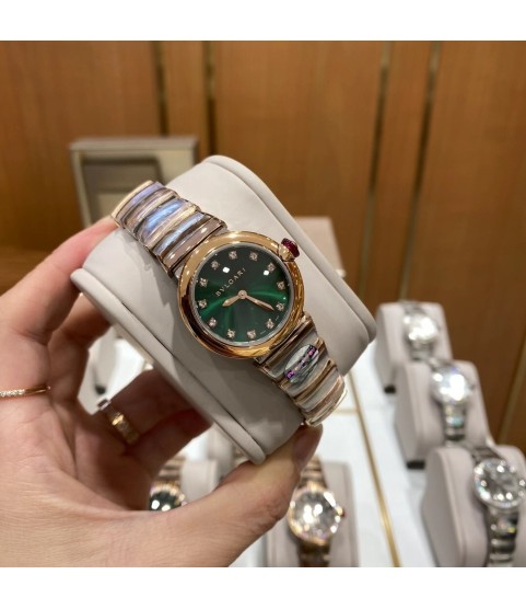 Часы BVLGARI Serpenti, зелёный циферблат