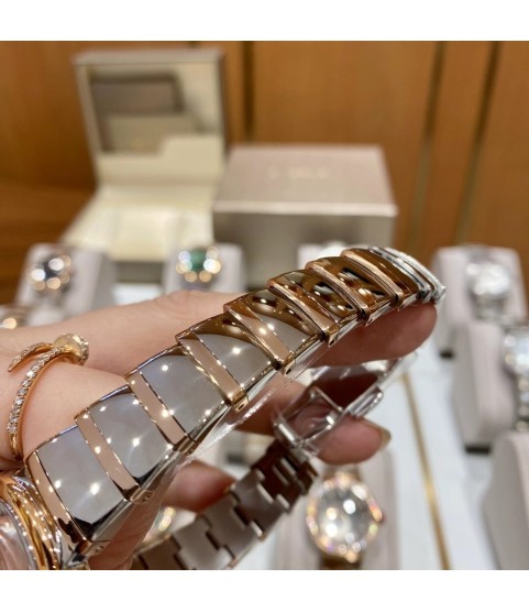 Часы BVLGARI Serpenti, чёрный циферблат