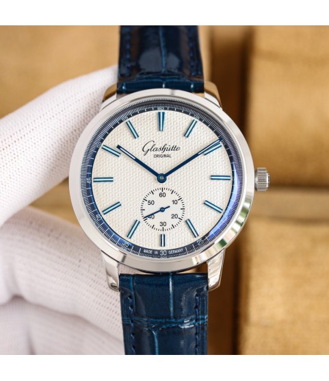 Часы Glashütte Original, синие стрелки
