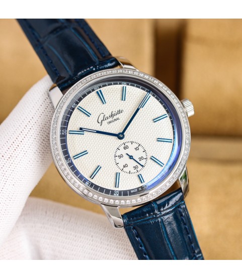 Часы Glashütte Original, синие стрелки