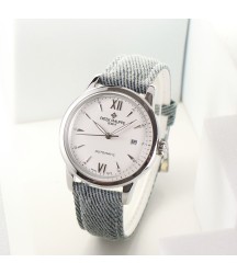 Часы Patek Philippe Calatrava с бриллиантовыми метками
