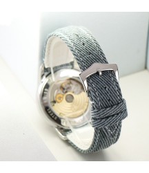 Часы Patek Philippe Calatrava с бриллиантовыми метками