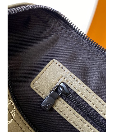 Сумка Louis Vuitton Keepall для путешествий