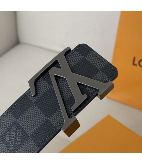 Ремень Louis Vuitton INITIALES мужской